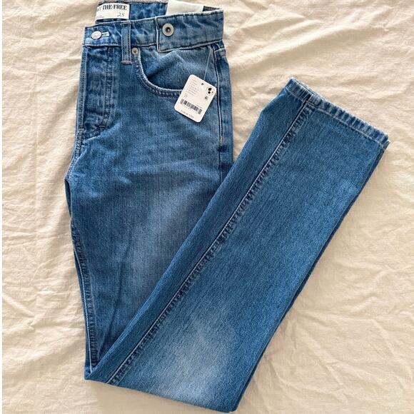 Free People NWT ($148)We The Free Slim Shade Selvedge blue denim Jeans25